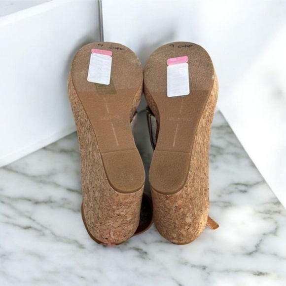 NWT Dolce Vita Urbane Wedge Sandal Women's Size 9 - Picture 7 of 7